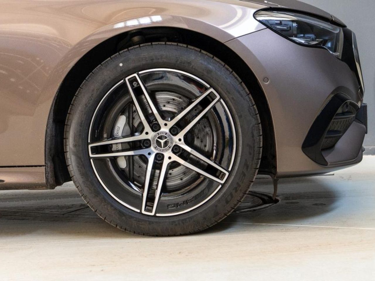 Mercedes-Benz E-Klasse – Bild 5