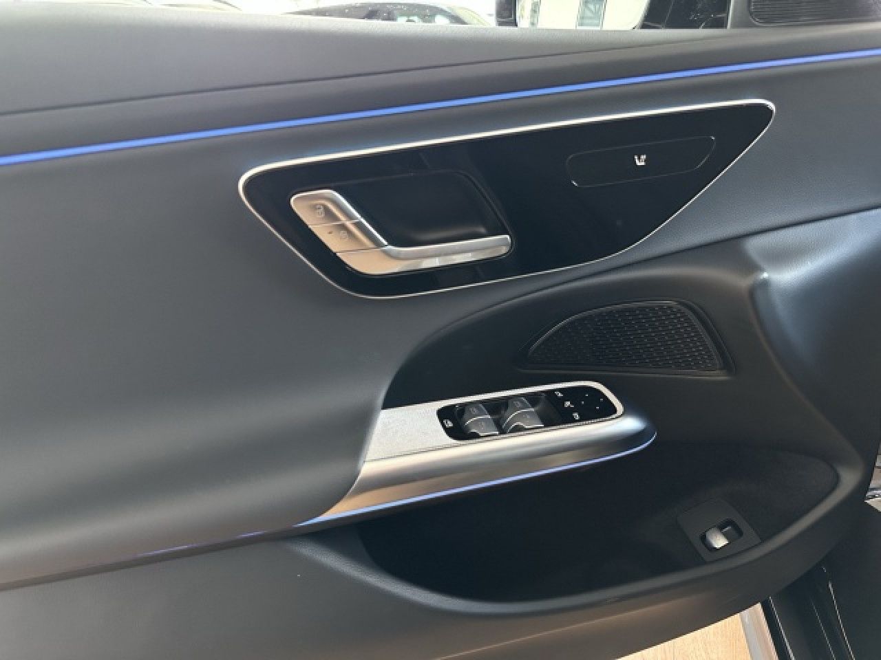 Mercedes-Benz E-Klasse – Bild 11