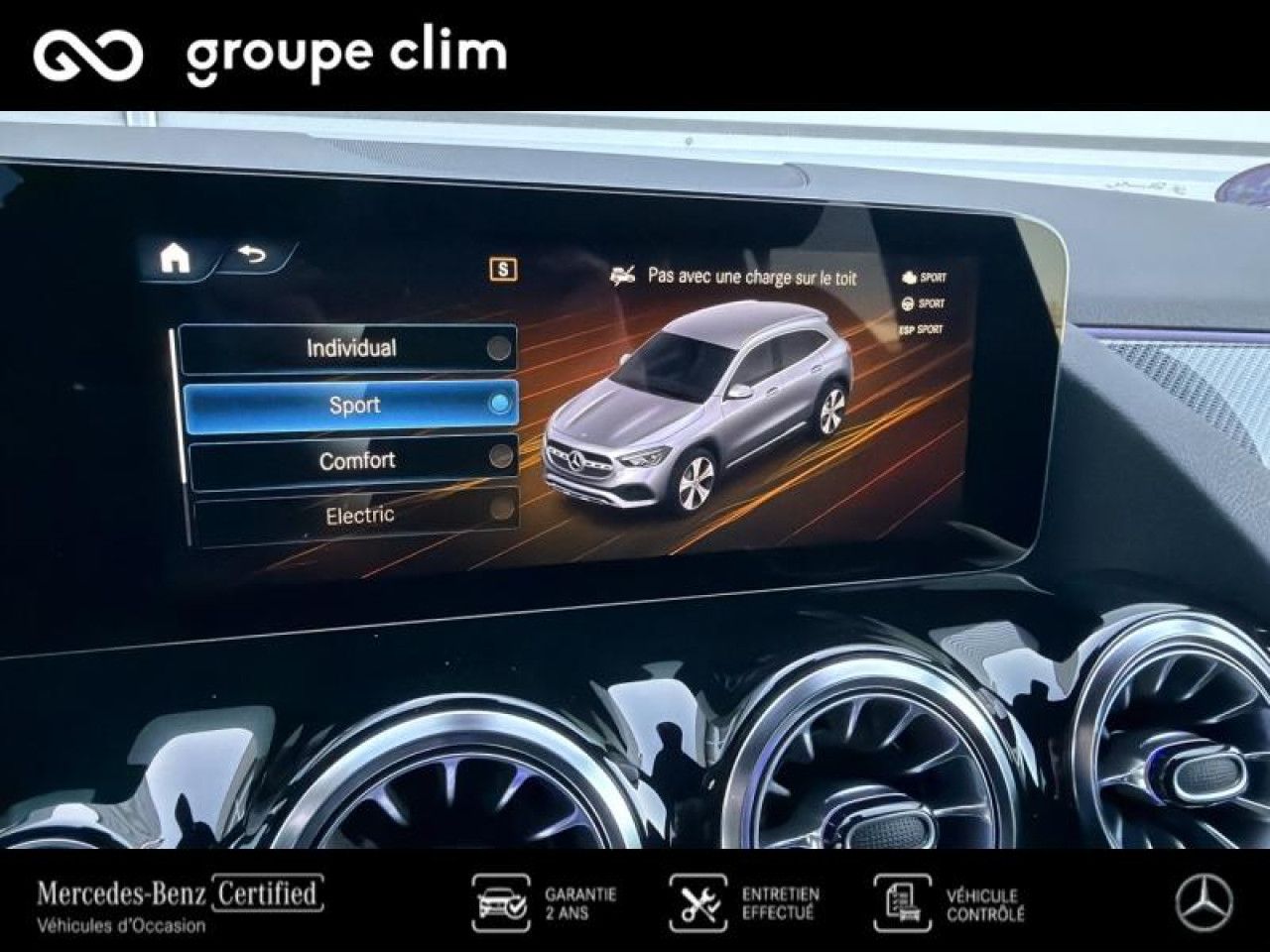 Photo du v&eacute;hicule 16 / 18