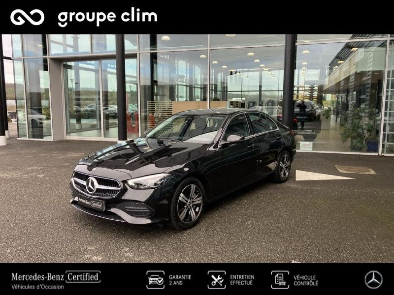 Photo du v&eacute;hicule 1 / 18