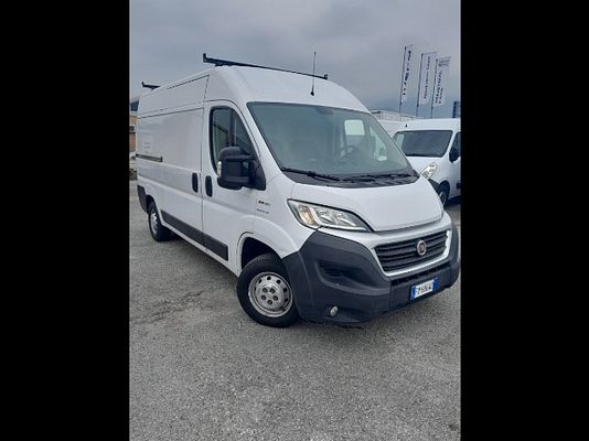Vehicle image 3 / 20
