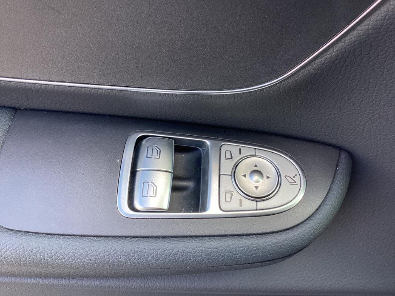 Fahrzeugbild 18 / 23