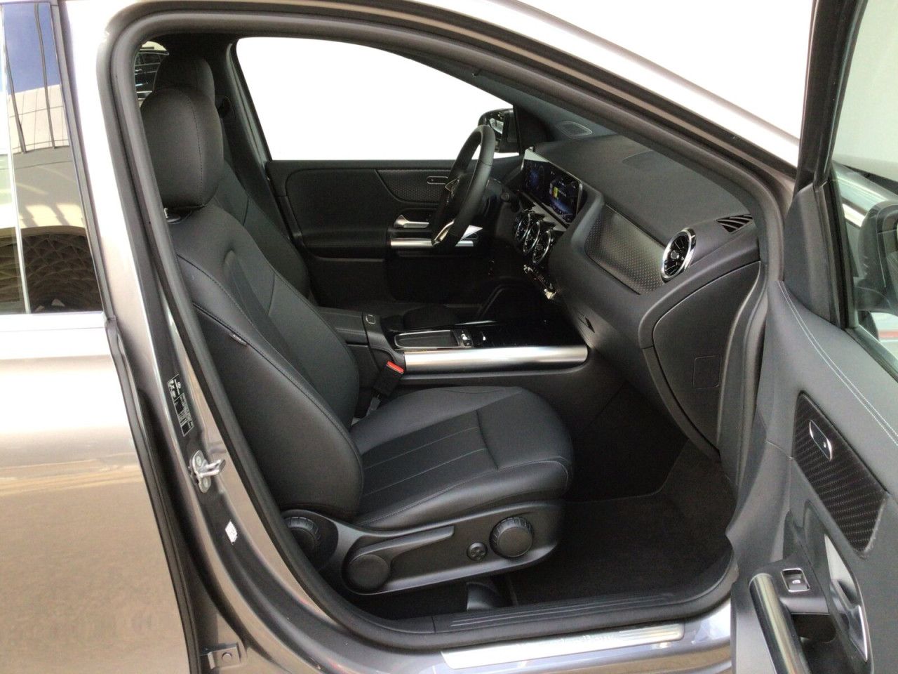 Fahrzeugbild 10 / 16