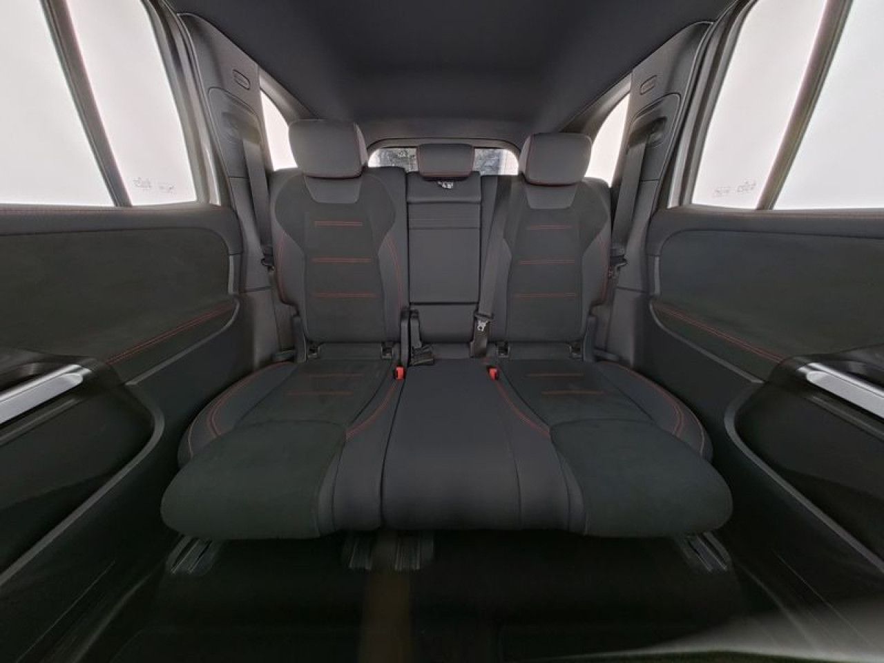 Mercedes-Benz EQB – Bild 7