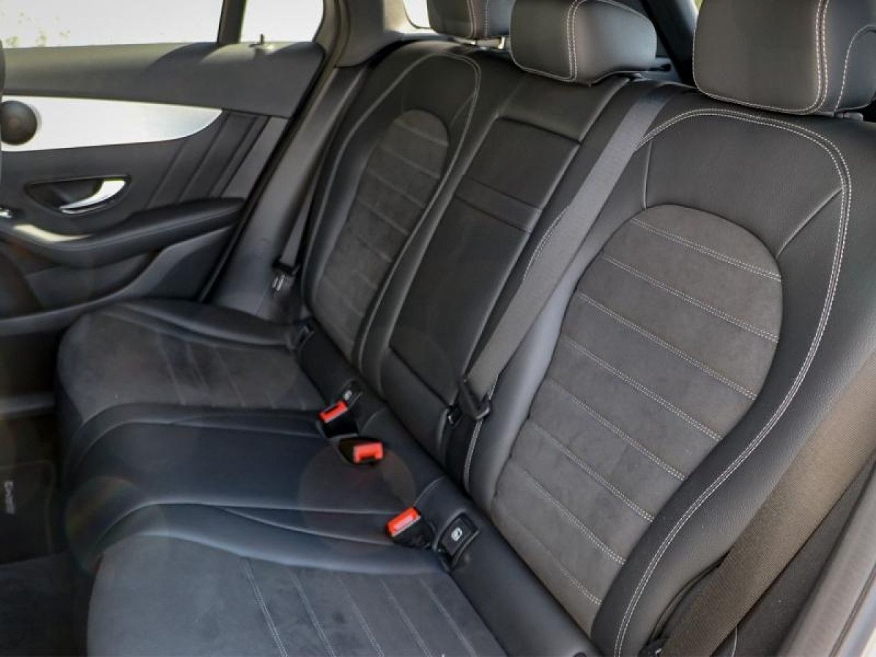 Photo du v&eacute;hicule 13 / 18