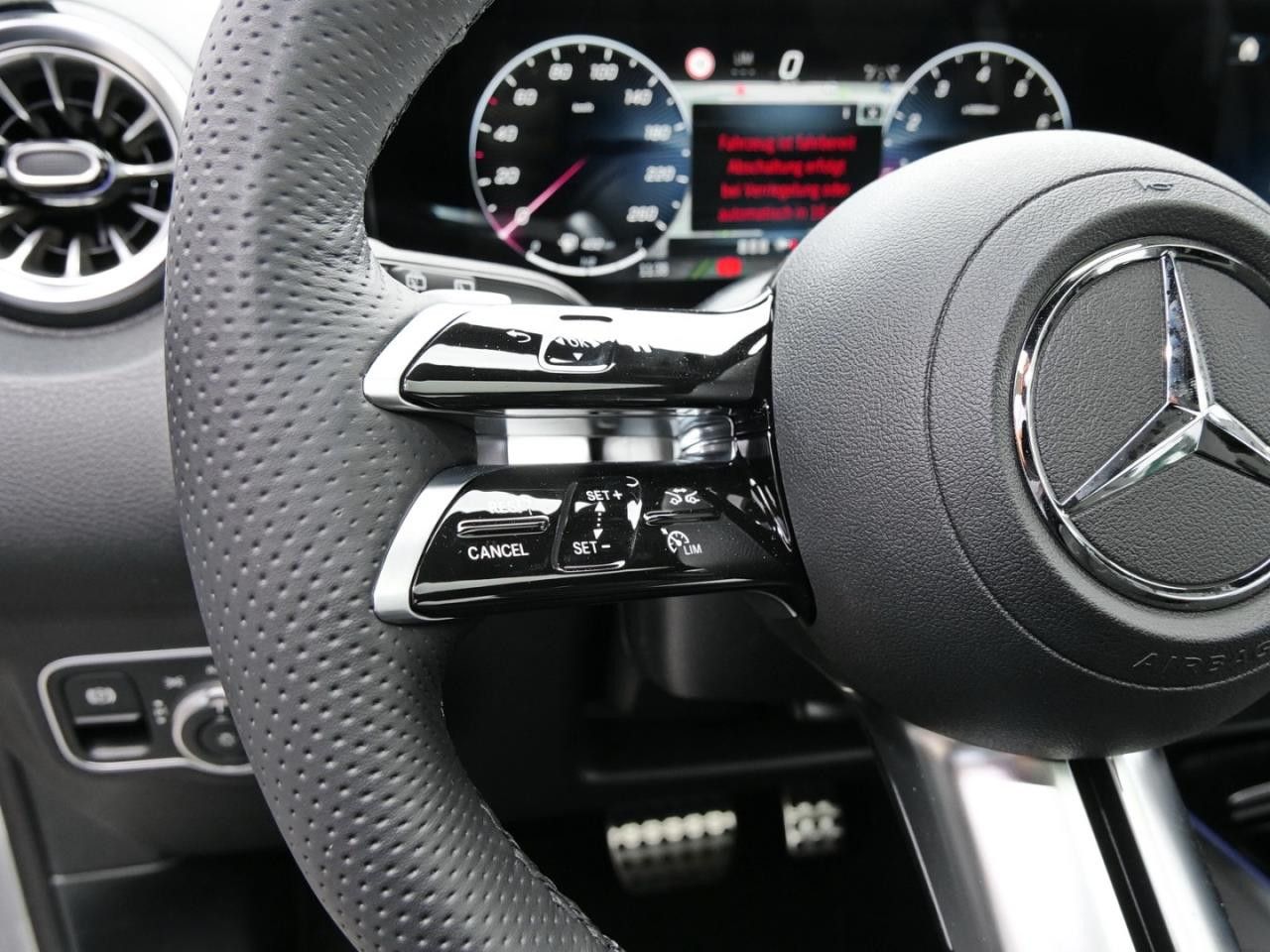 Mercedes-Benz GLB – Bild 8