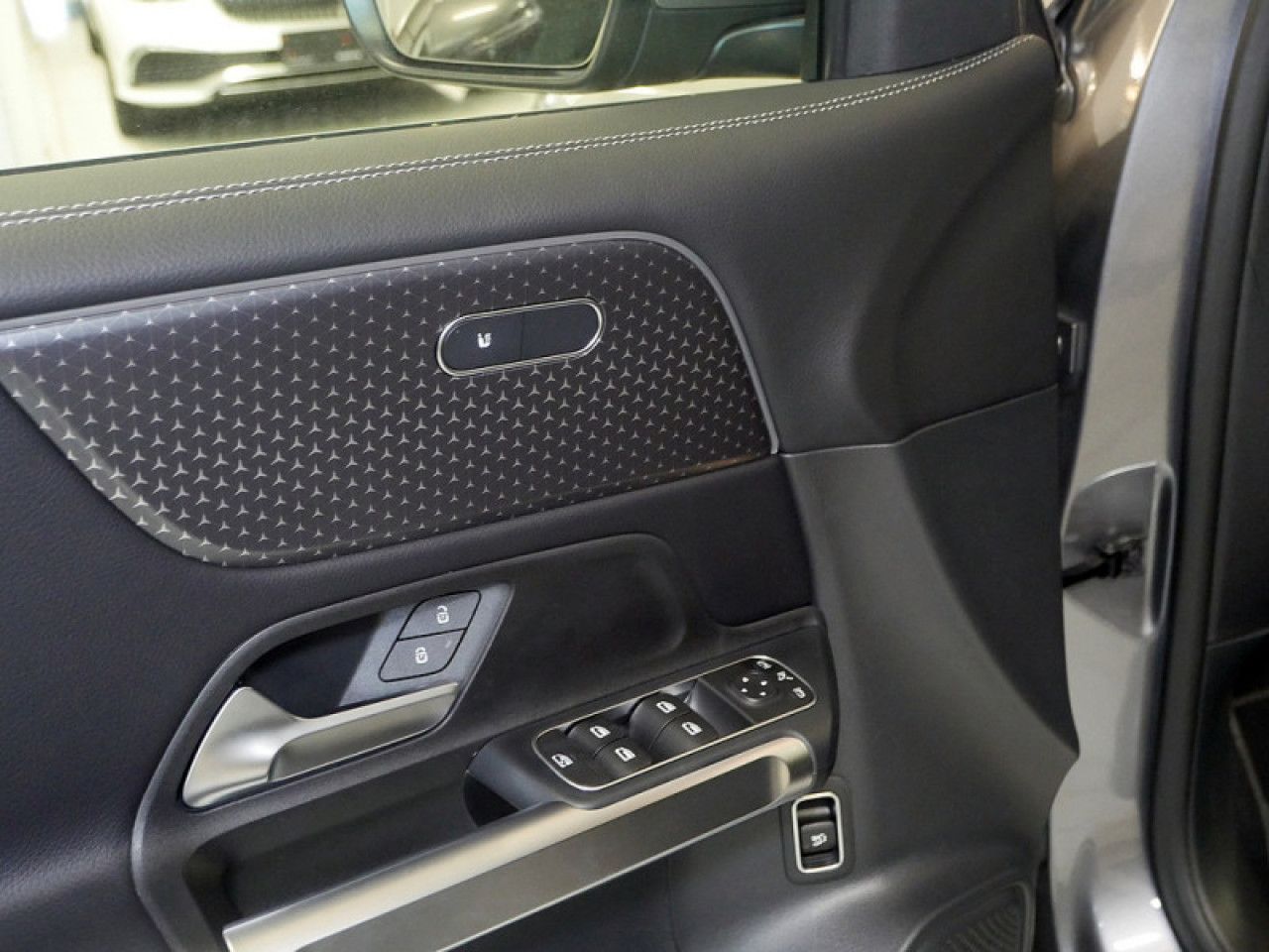 Mercedes-Benz GLB – Bild 10