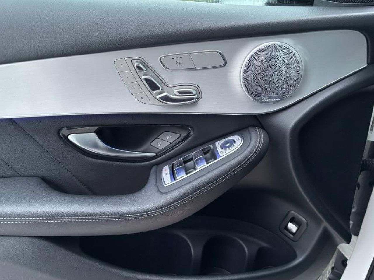 Photo du v&eacute;hicule 11 / 14