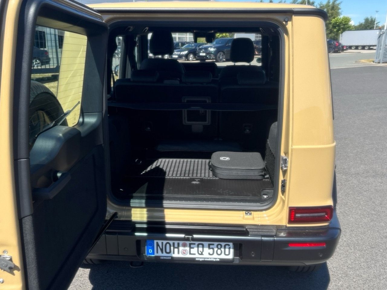 Mercedes-Benz G-Klasse – Bild 15