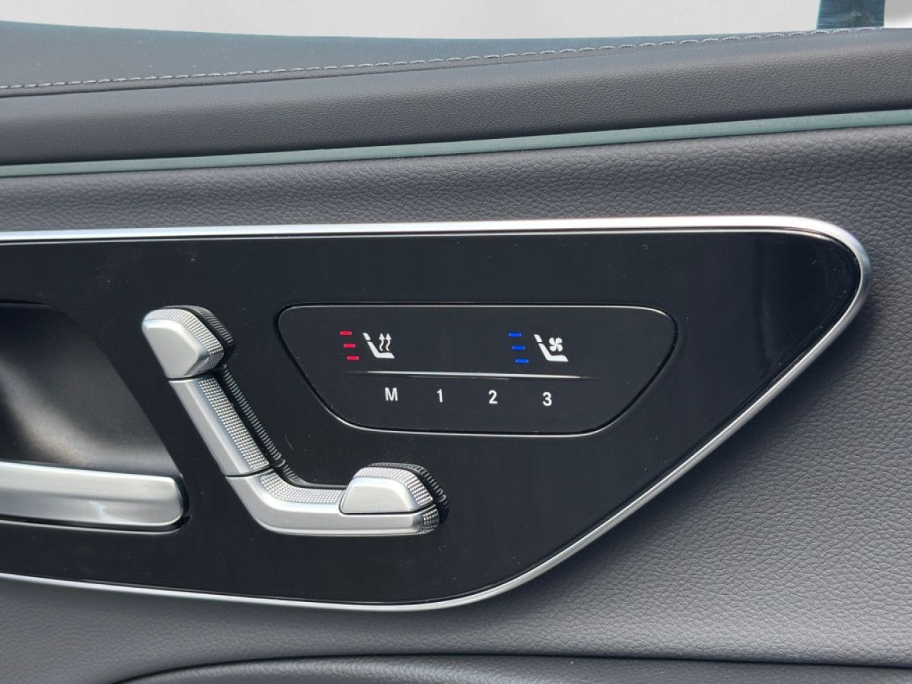 Mercedes-Benz E-Klasse – Bild 15