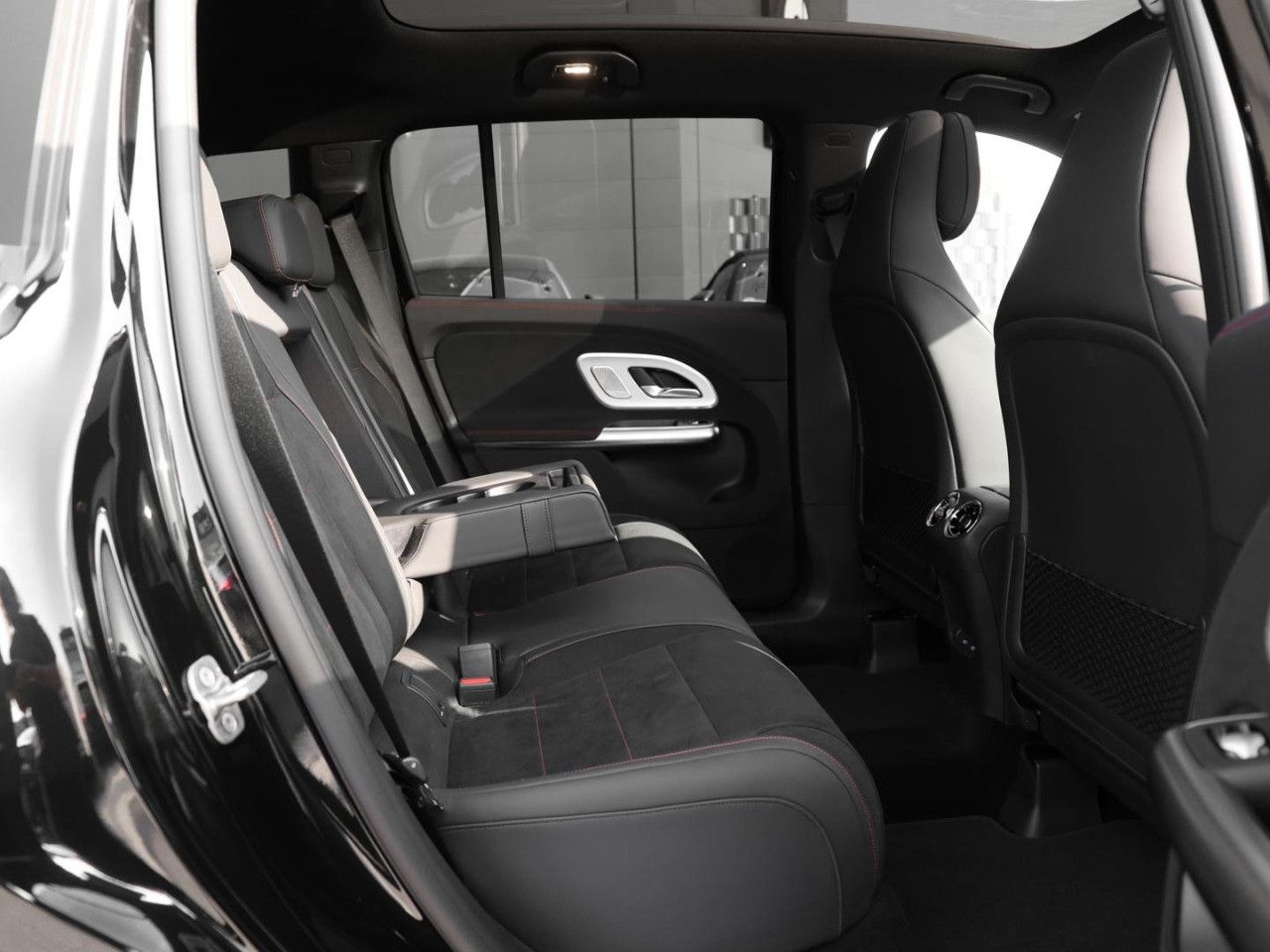 Mercedes-Benz GLB – Bild 6