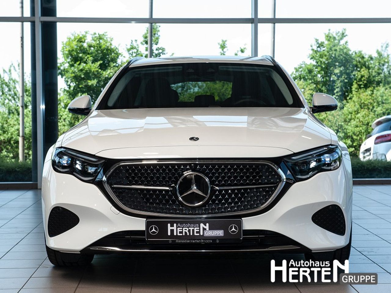 Mercedes-Benz E-Klasse – Bild 6