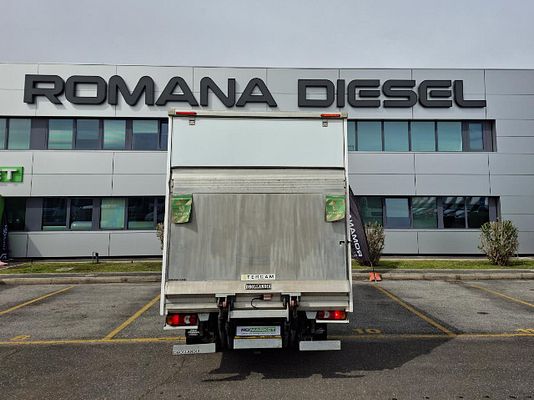 Vehicle image 4 / 7