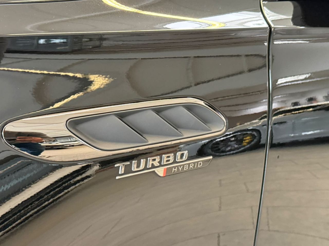 Mercedes-Benz E-Klasse – Bild 13