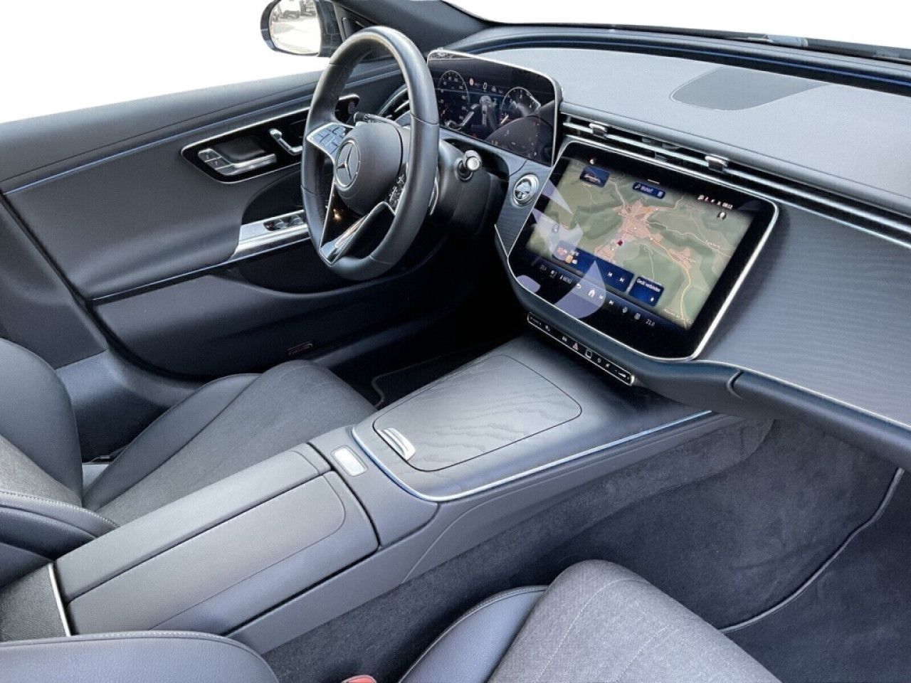 Mercedes-Benz E-Klasse – Bild 9