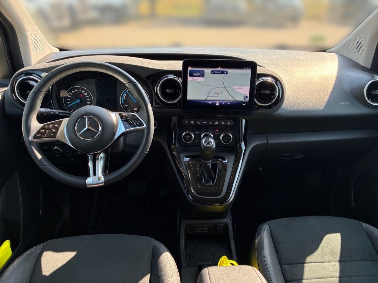Mercedes-Benz EQT – Bild 7
