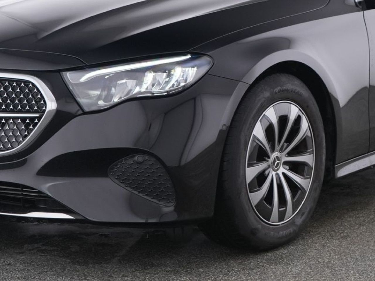 Mercedes-Benz E-Klasse – Bild 3