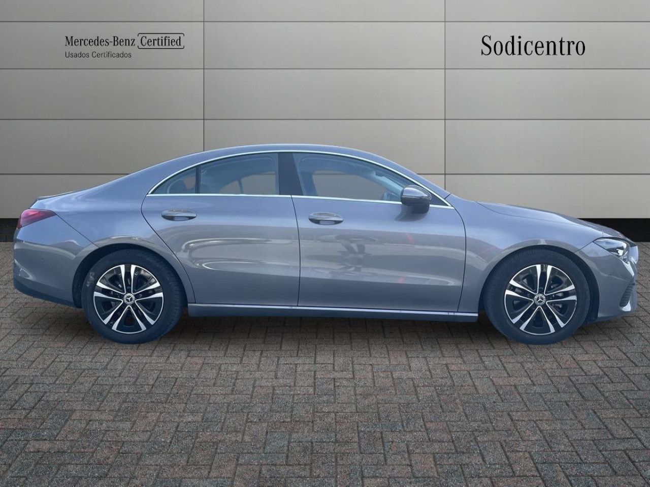 Imagem do ve&iacute;culo 7 / 20