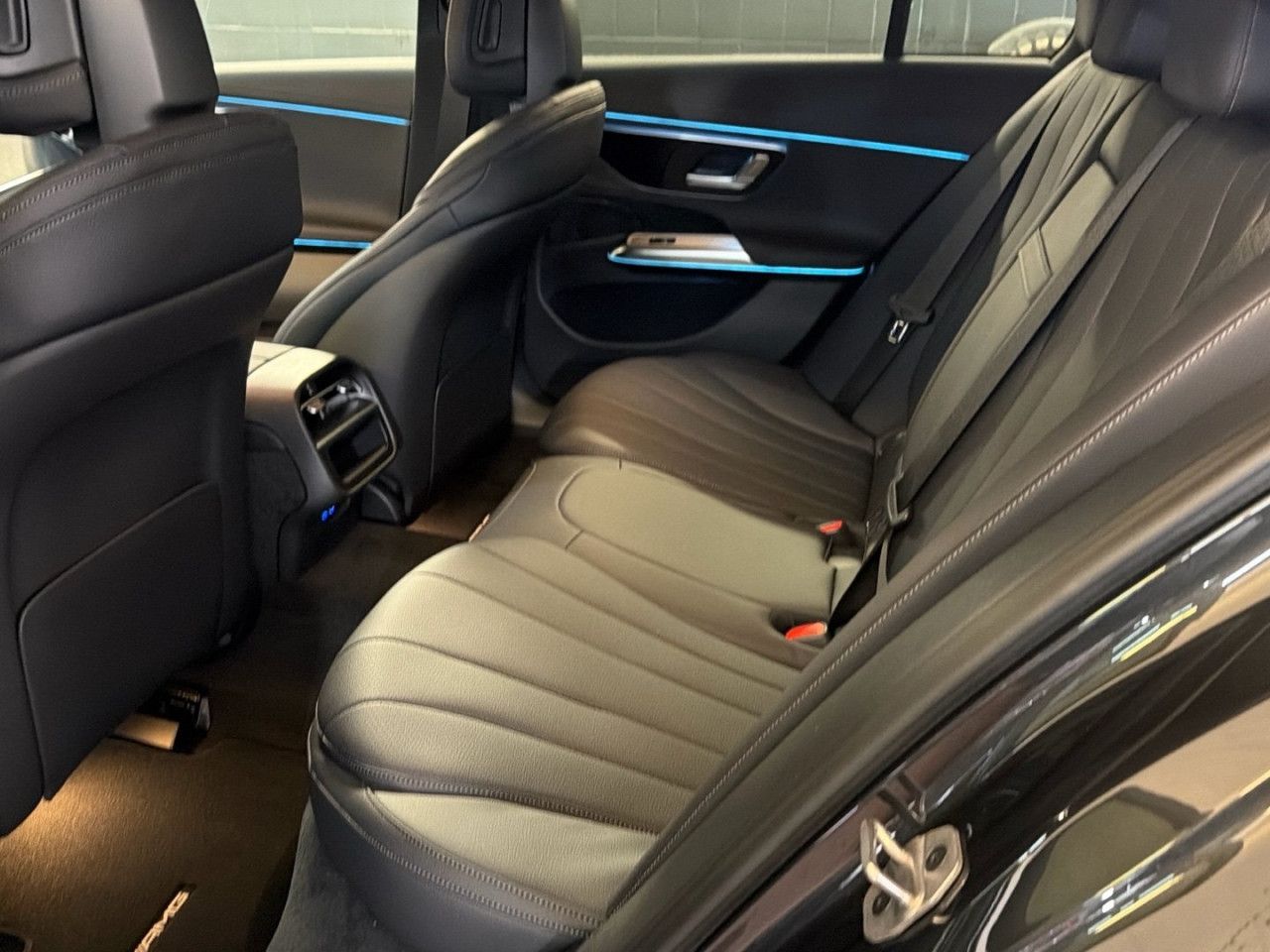 Mercedes-Benz E-Klasse – Bild 12