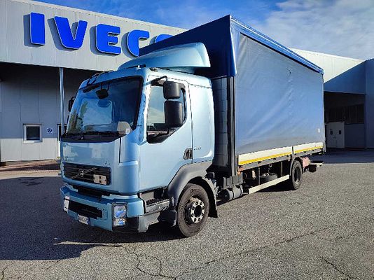 Vehicle image 1 / 11