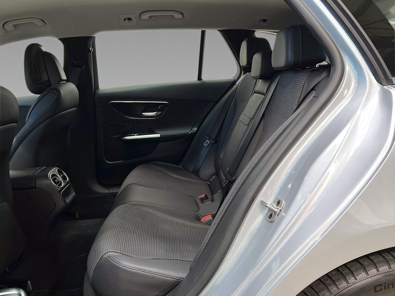 Mercedes-Benz C-Klasse – Bild 9