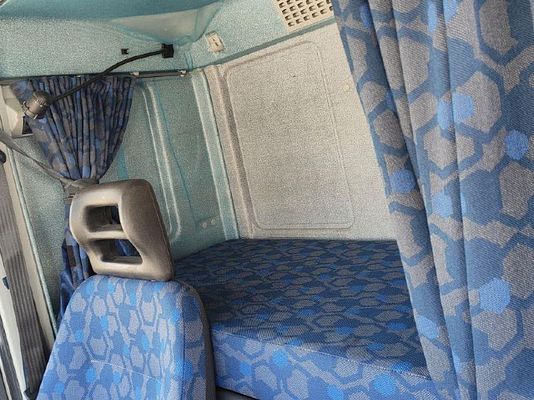 Vehicle image 16 / 21