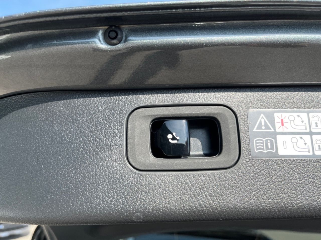 Mercedes-Benz C-Klasse – Bild 18