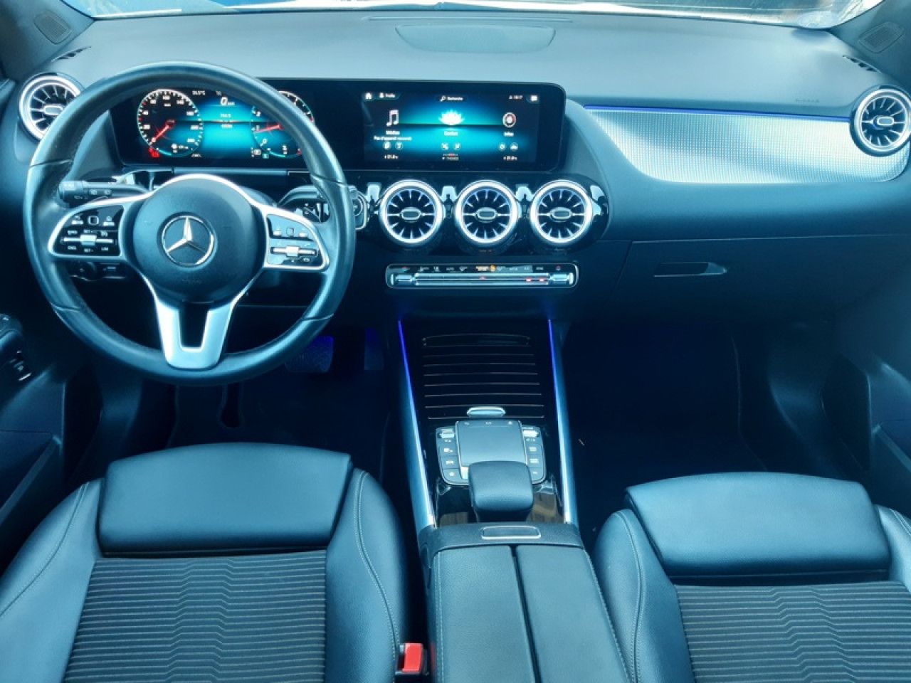 Photo du v&eacute;hicule 11 / 18