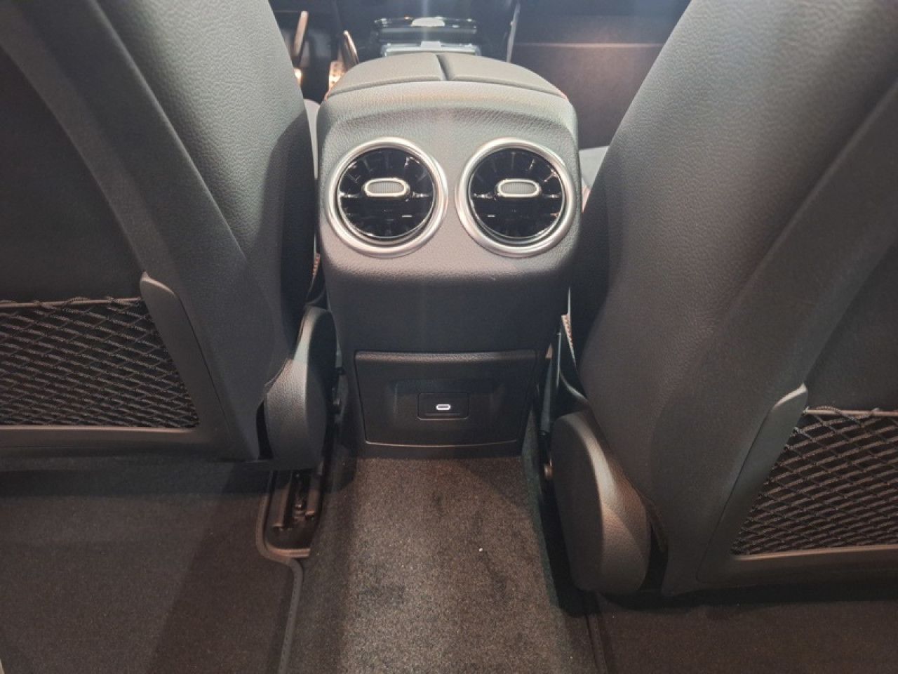 Photo du véhicule 18 / 18
