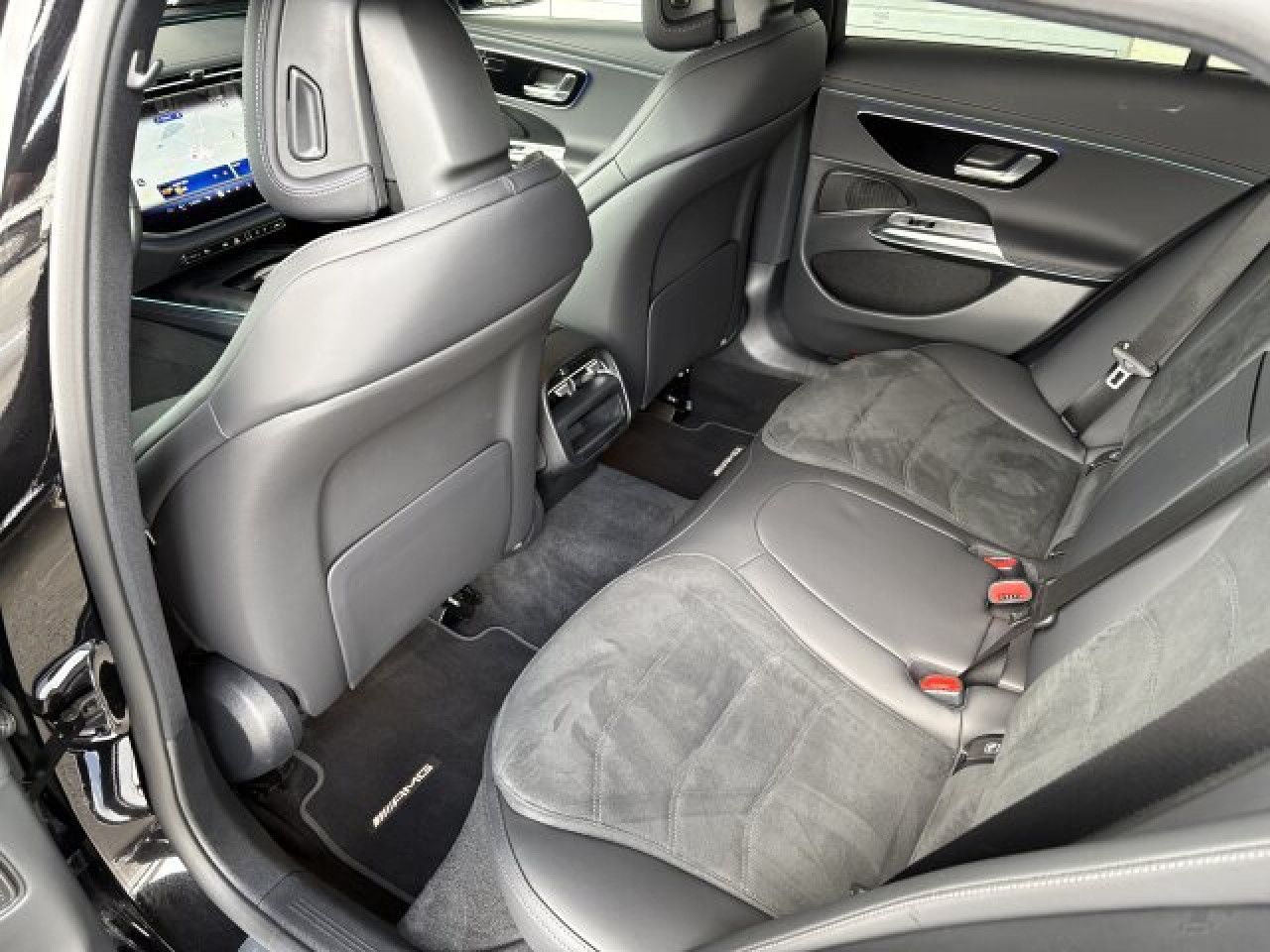 Mercedes-Benz E-Klasse – Bild 13