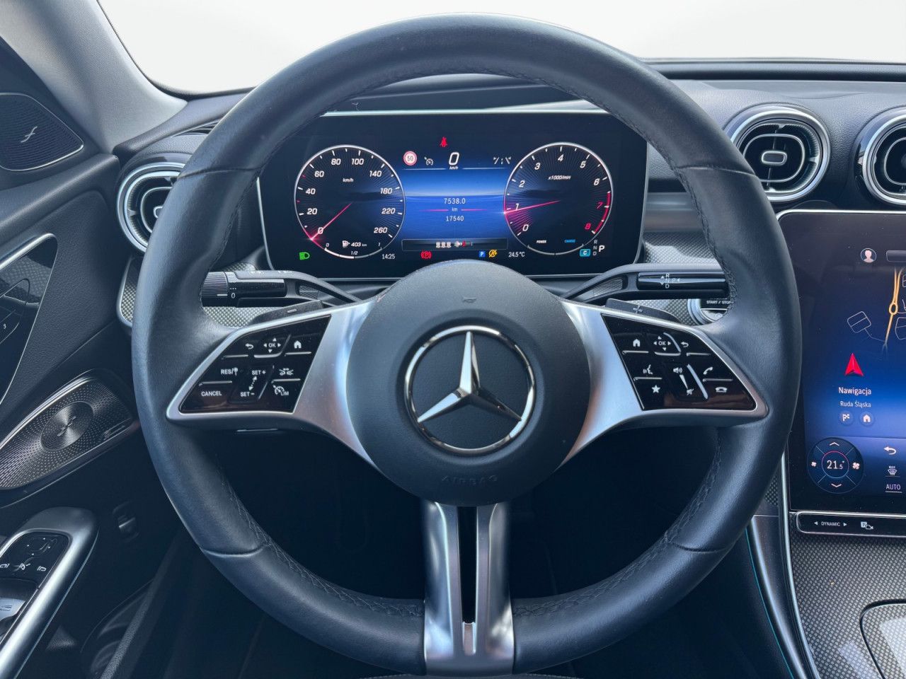 Zdjęcie pojazdu 13 / 25