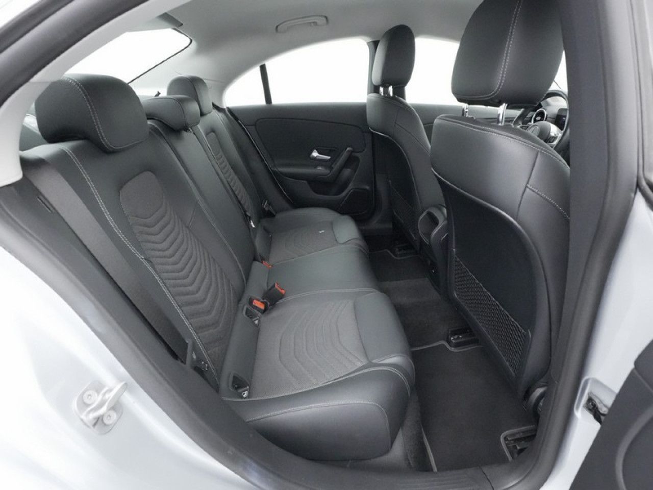 Imagem do veículo 18 / 18