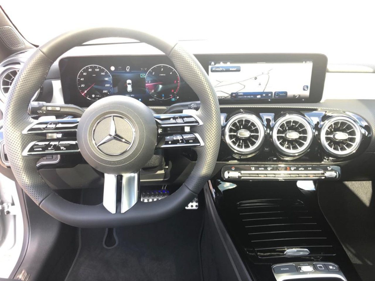 Mercedes-Benz CLA – Bild 4
