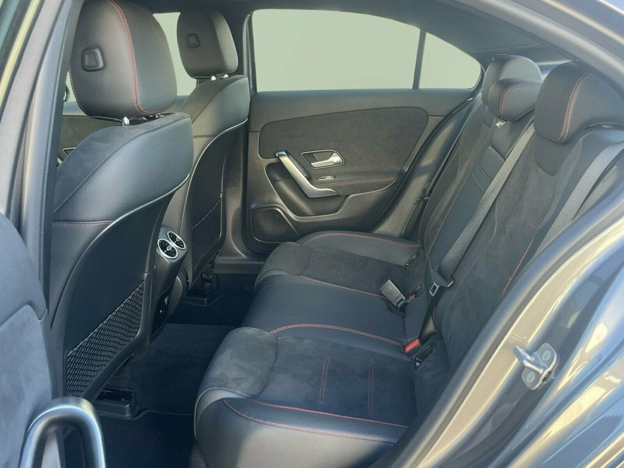 Mercedes-Benz A-Klasse – Bild 18