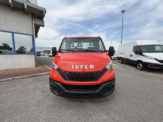 Immagine del veicolo 2 / 13