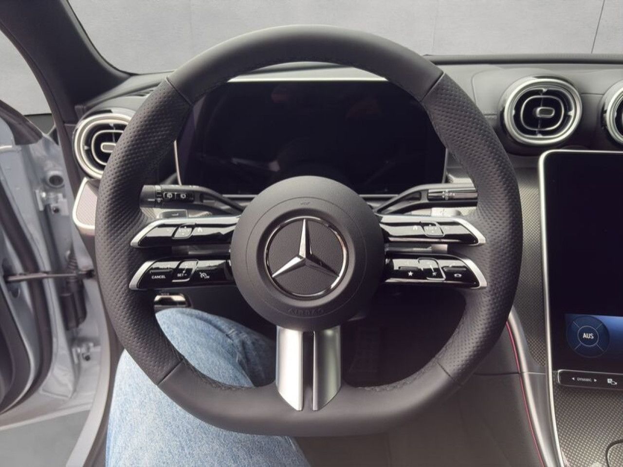 Mercedes-Benz C-Klasse – Bild 11