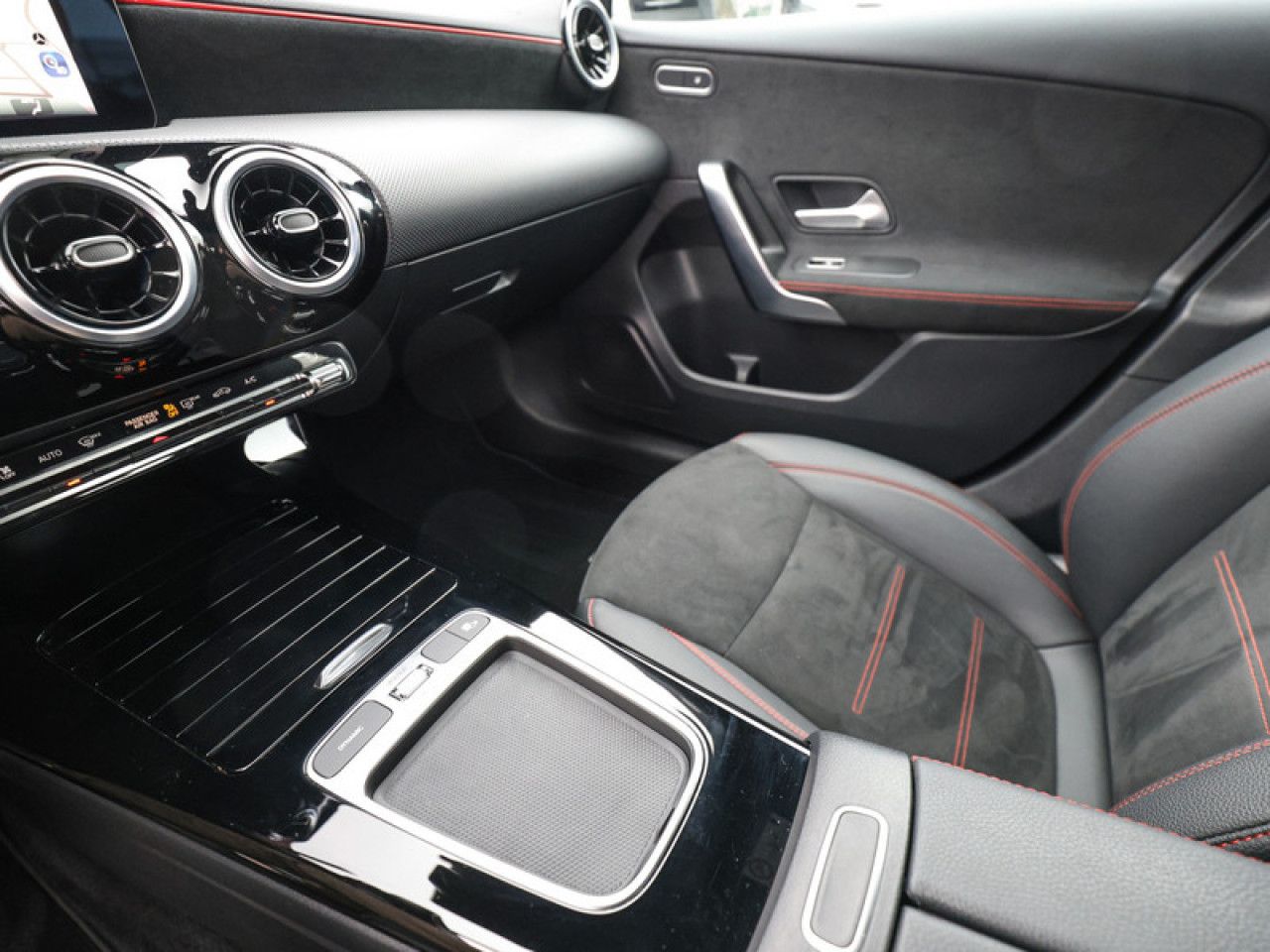 Fahrzeugbild 14 / 24