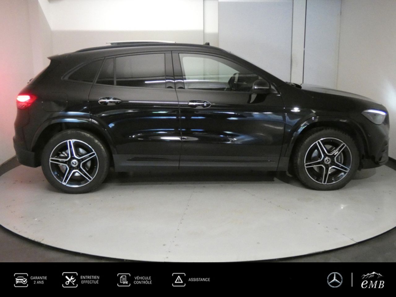 Photo du v&eacute;hicule 3 / 18