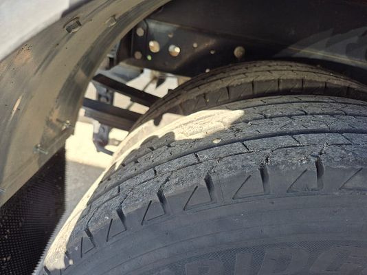 Vehicle image 8 / 9