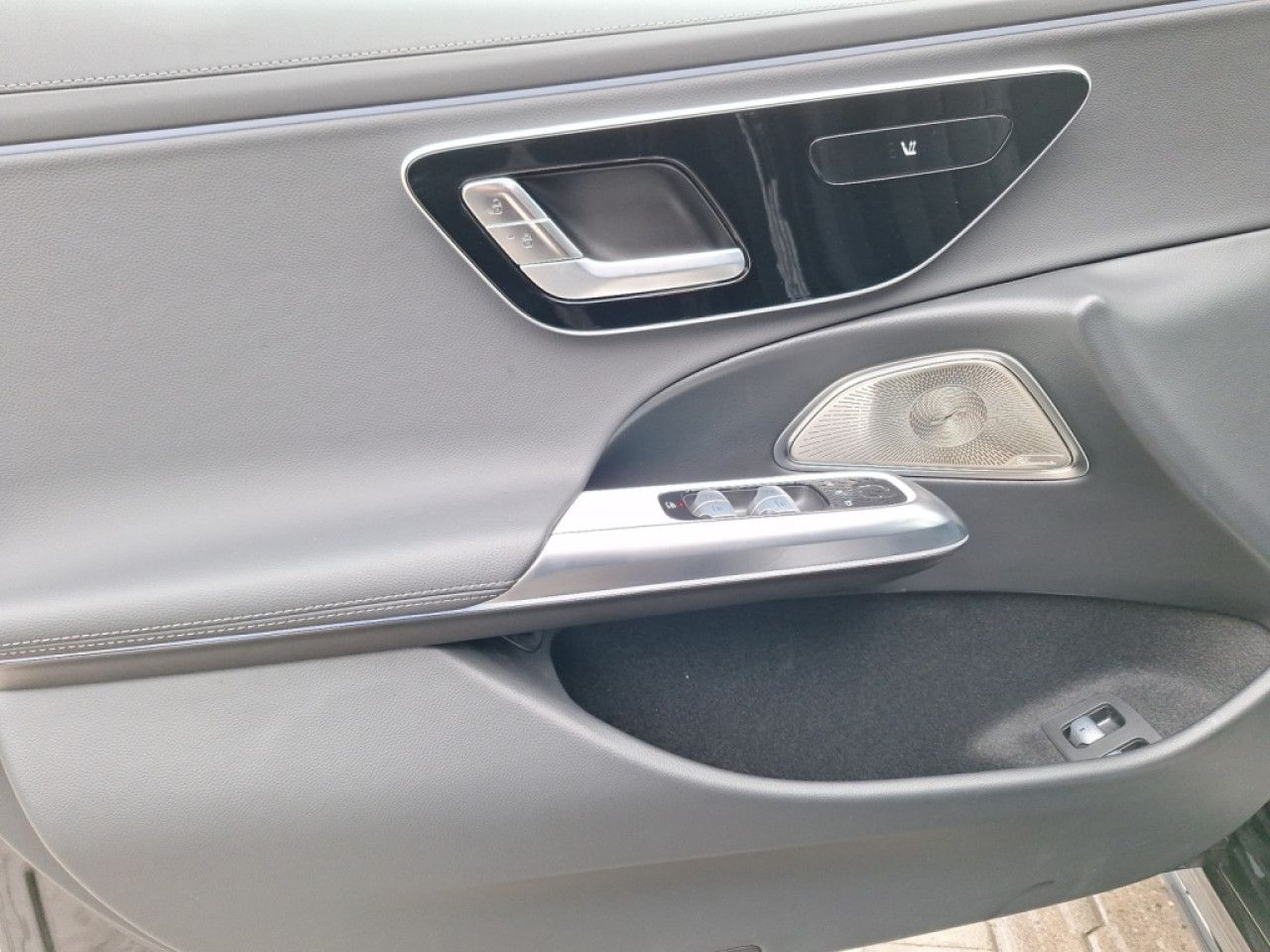 Mercedes-Benz E-Klasse – Bild 10