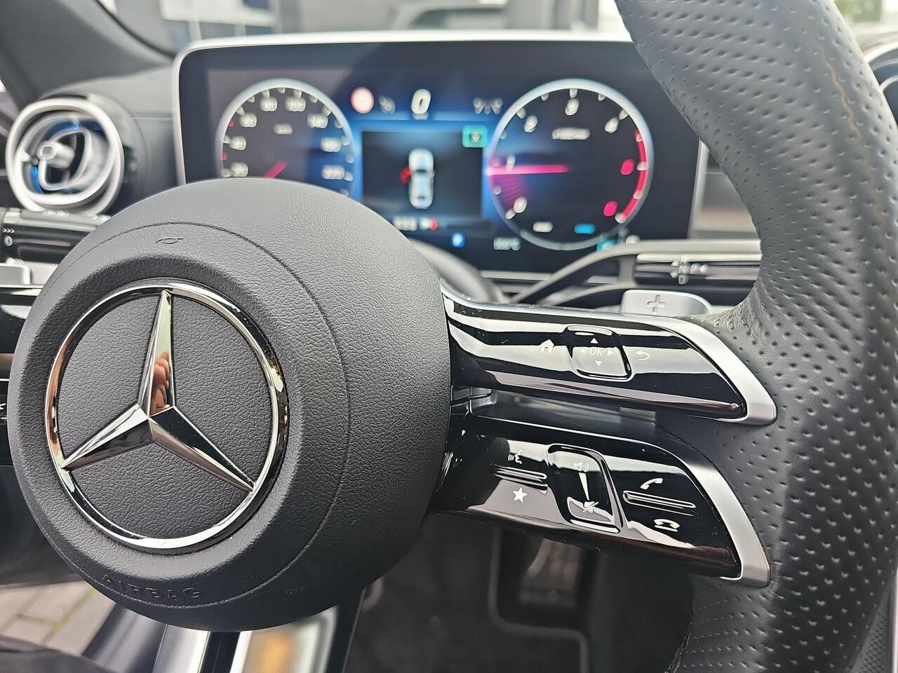 Zdjęcie pojazdu 14 / 24