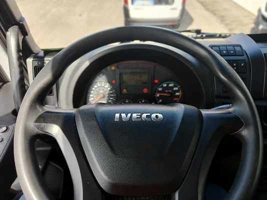 Vehicle image 20 / 20