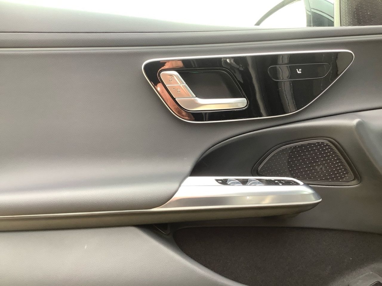 Mercedes-Benz E-Klasse – Bild 6