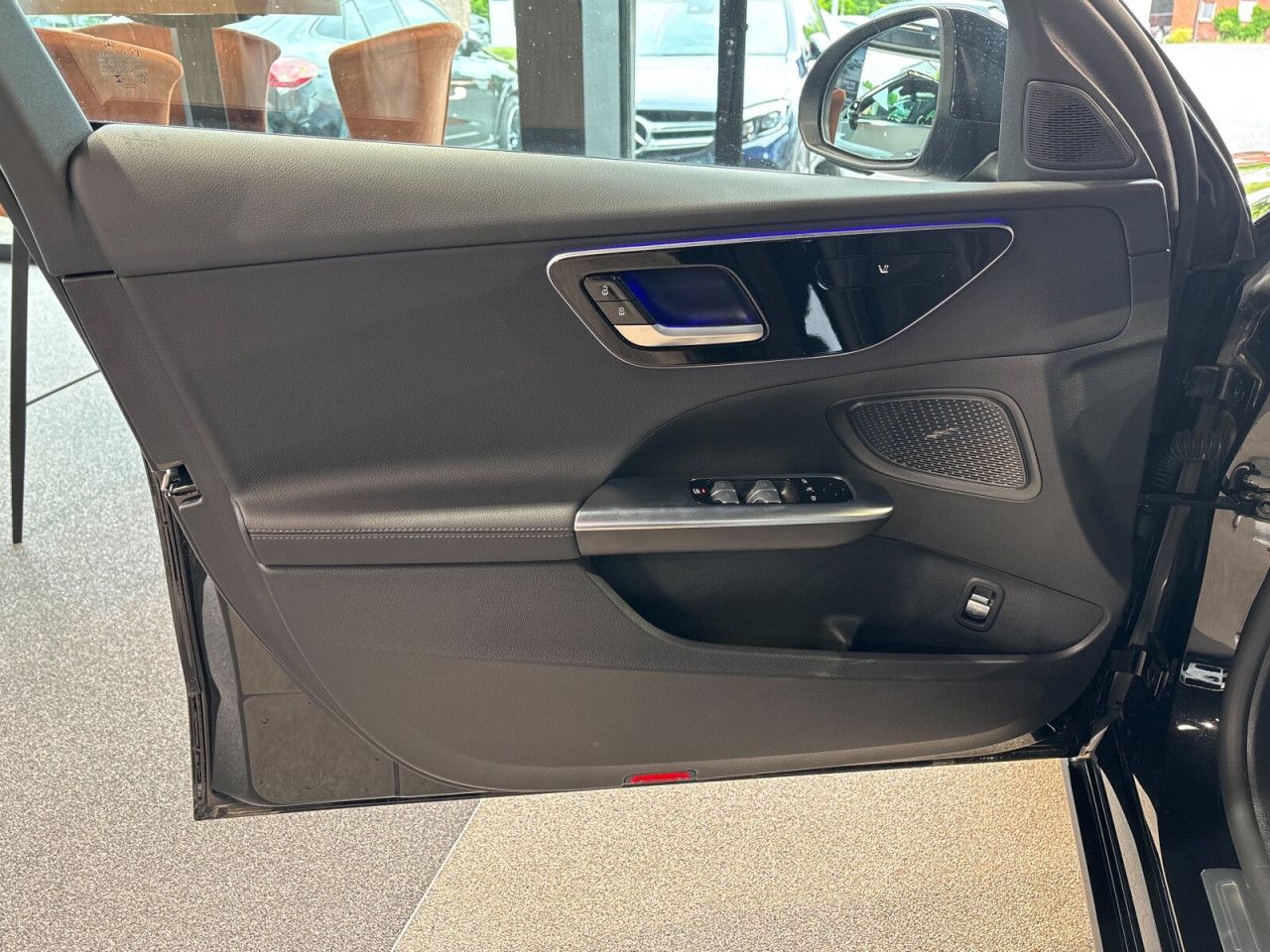 Mercedes-Benz C-Klasse – Bild 8
