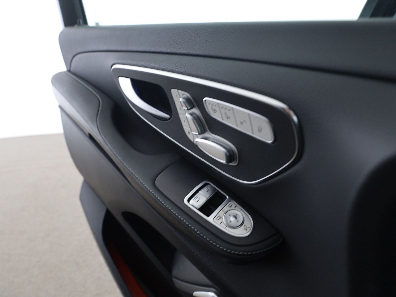 Fahrzeugbild 13 / 24