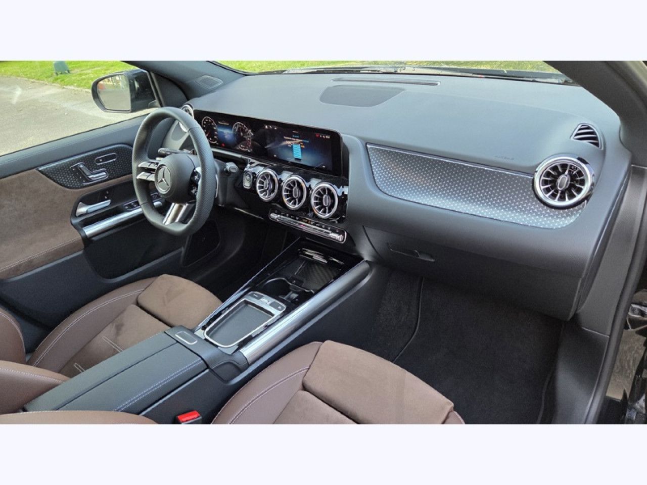 Photo du v&eacute;hicule 14 / 18