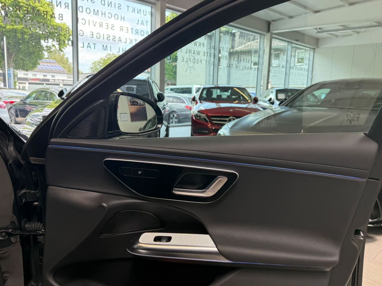 Mercedes-Benz E-Klasse – Bild 16