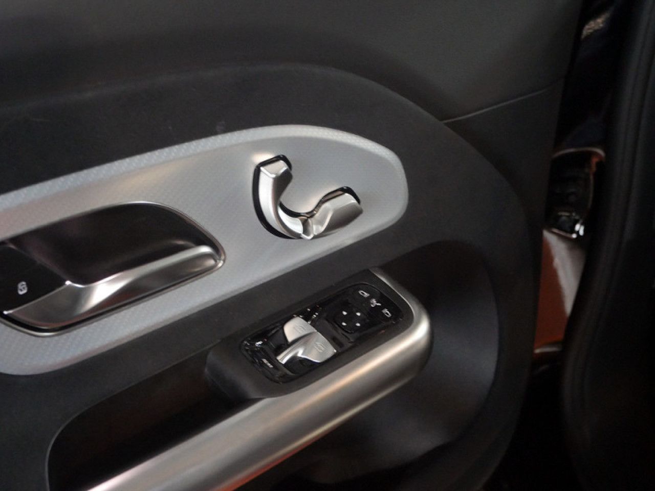 Mercedes-Benz GLB – Bild 15