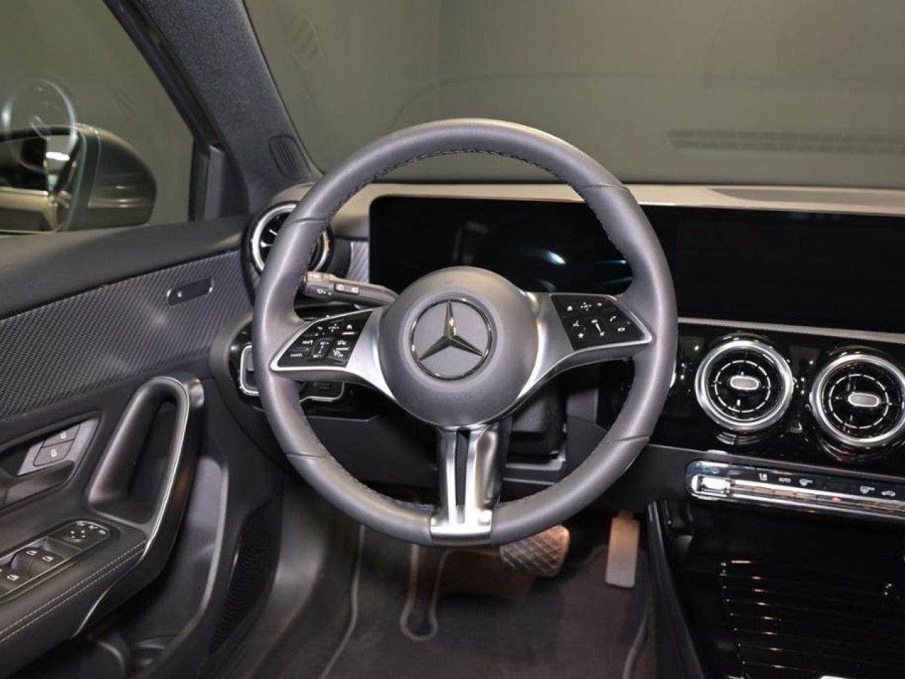 Mercedes-Benz A-Klasse – Bild 8