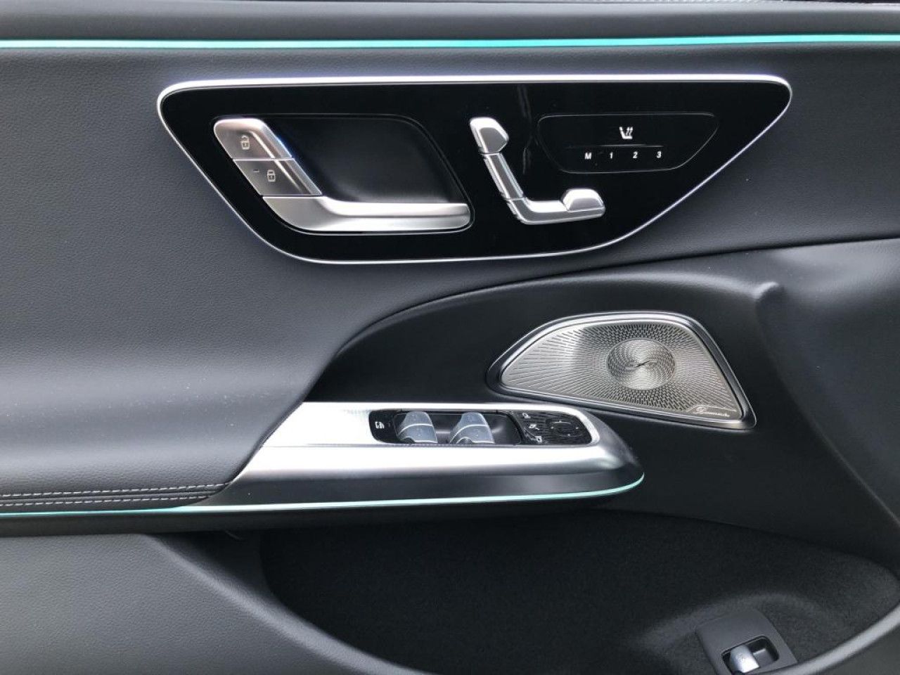 Mercedes-Benz E-Klasse – Bild 15